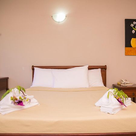 Hideaway Hotel Порт-Морсби Номер фото