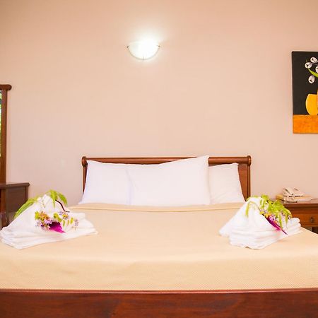 Hideaway Hotel Порт-Морсби Номер фото