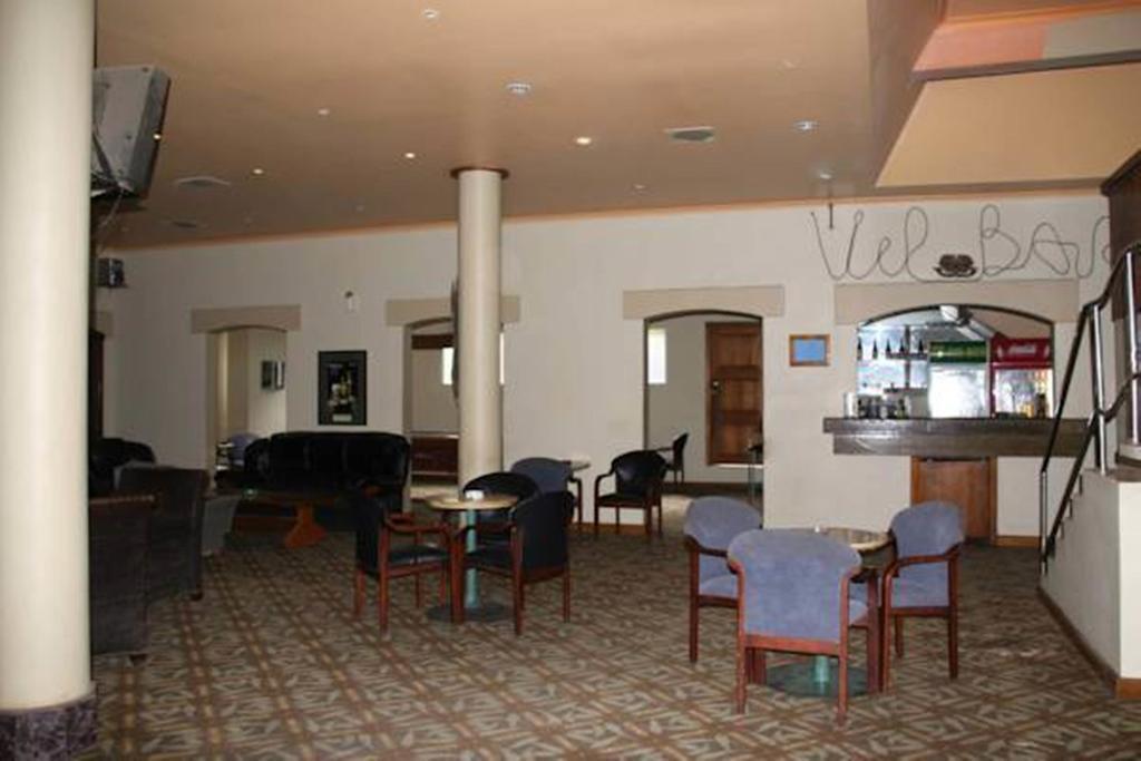 Hideaway Hotel Порт-Морсби Экстерьер фото